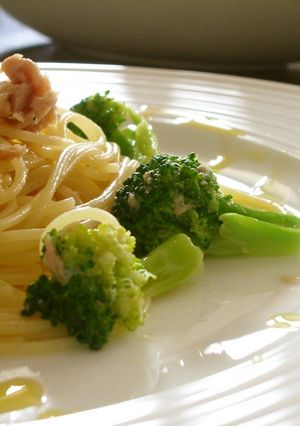 ブロッコリとツナのパスタ（ペペロンチーノ-レシピのメイン写真