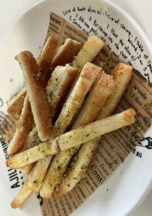 パンの耳でおつまみ-レシピのメイン写真