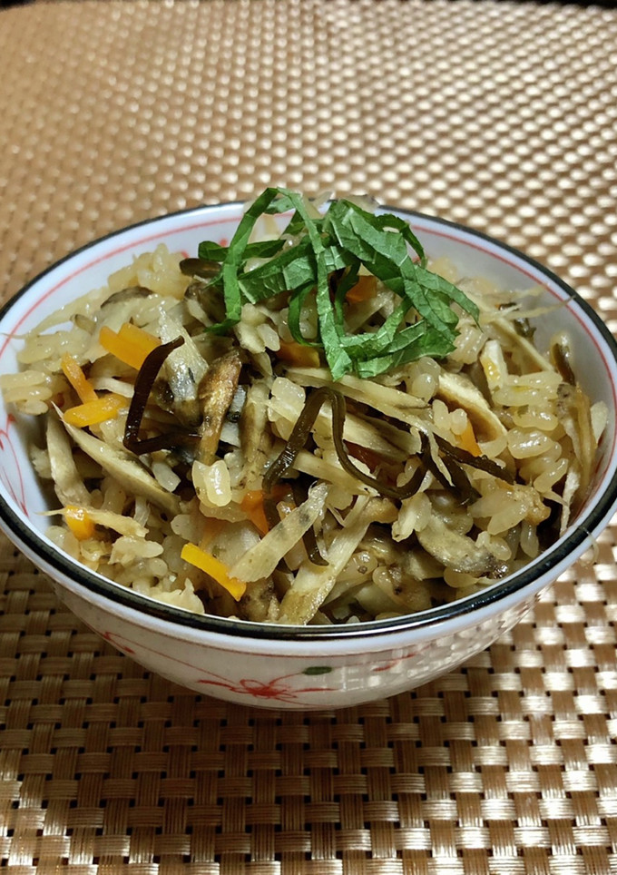 ごぼうを味わうごぼう飯-レシピのメイン写真