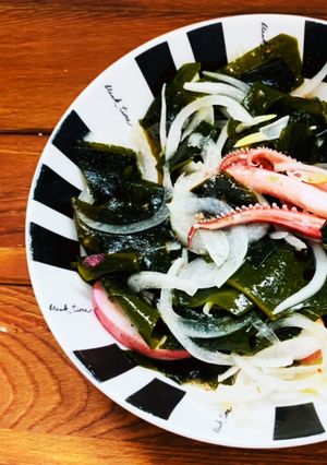 ワカメと玉ねぎとイカのイタリアンサラダ-レシピのメイン写真