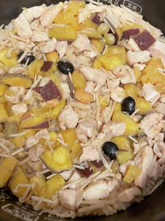 鶏胸肉とさつまいもの炊き込みご飯-レシピのメイン写真