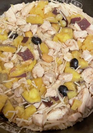 鶏胸肉とさつまいもの炊き込みご飯-レシピのメイン写真