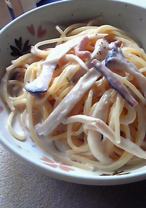 改良版☆イカの塩辛ときのこクリームパスタ-レシピのメイン写真