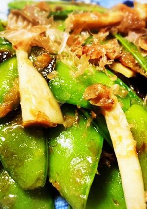 絹さやのかつお節バター醤油-レシピのメイン写真