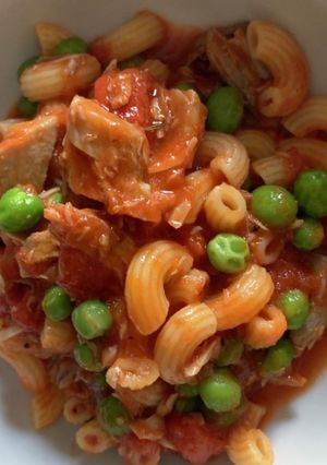 えんどう豆とツナのマカロニトマトパスタ-レシピのメイン写真