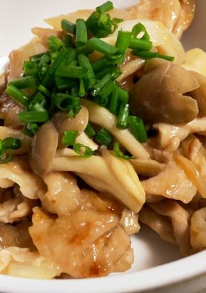簡単！炒めるだけ！豚肉としめじの味噌炒め-レシピのメイン写真