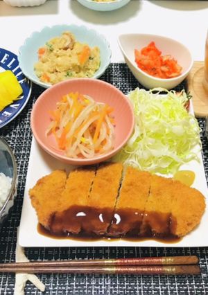 とんかつメインで夕飯の献立・バランスご飯-レシピのメイン写真