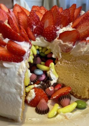 子供が大喜び☻かくれんぼケーキ-レシピのメイン写真