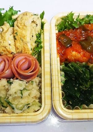 【夫婦弁当53】エビチリと柴漬け入り各種-レシピのメイン写真