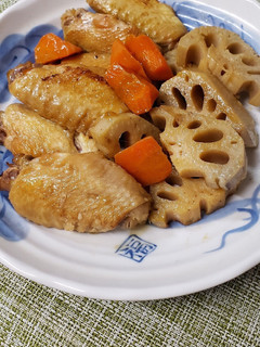 台湾家庭料理*手羽と蓮根の醬油煮-レシピのメイン写真