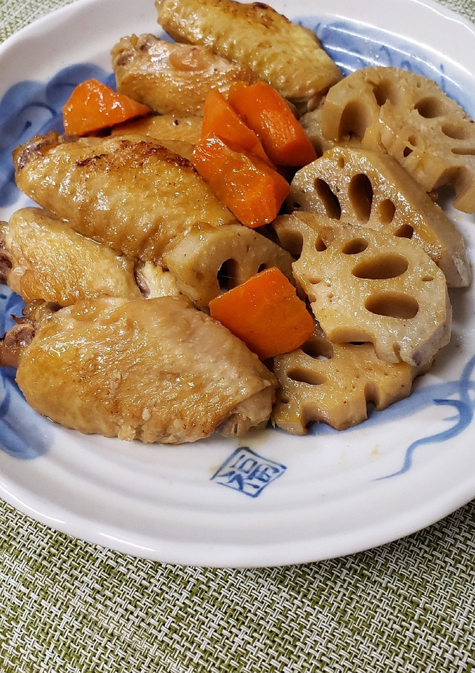 台湾家庭料理*手羽と蓮根の醬油煮-レシピのメイン写真