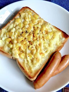 簡単☆キャベツたっぷりコーンマヨトースト-レシピのメイン写真