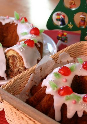 クリスマス　　ヒイラギのマーブルケーキ-レシピのメイン写真
