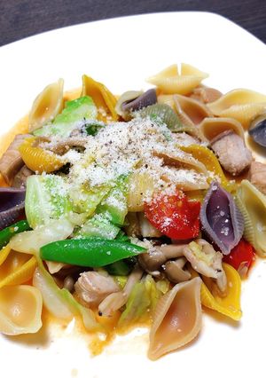 残り物のお刺身を活用☆地中海風パスタ-レシピのメイン写真