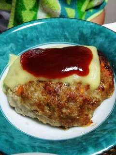 いつものハンバーグに+長芋、ふわふわうま-レシピのメイン写真