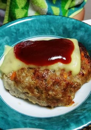 いつものハンバーグに+長芋、ふわふわうま-レシピのメイン写真