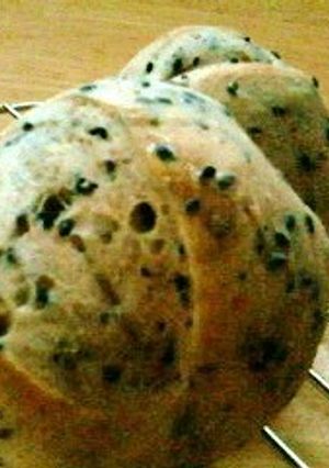 全粒粉とゴマのミルクプチパン-レシピのメイン写真
