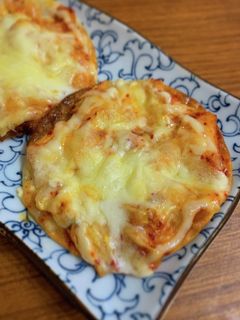 簡単おつまみ!キムチーズピザ!-レシピのメイン写真