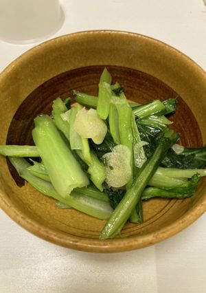 チンゲンサイとにんにくの塩炒め-レシピのメイン写真