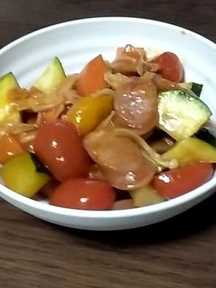 たっぷり野菜とソーセージのトマト炒め-レシピのメイン写真