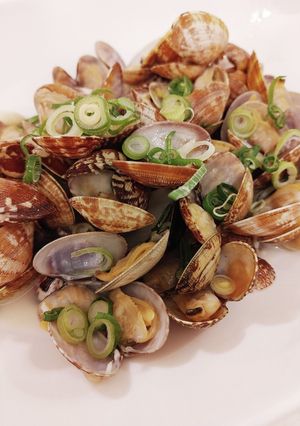簡単美味☆あさりのにんにくバター蒸し♪-レシピのメイン写真