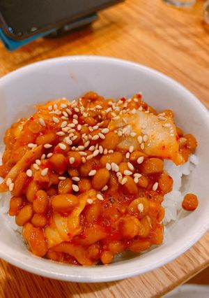 本技おいしいキムチ納豆ごはん-レシピのメイン写真