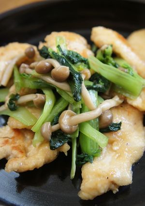 15分で食卓へ＊むね肉と小松菜の炒めもの-レシピのメイン写真