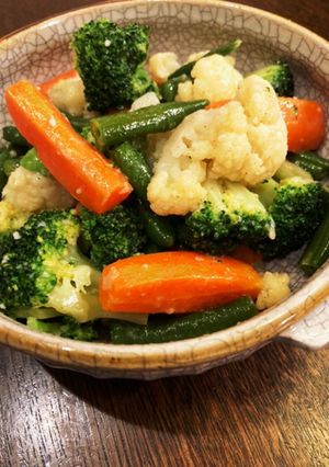 市販の冷凍野菜ミックスで温野菜のサラダ♪-レシピのメイン写真
