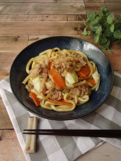 さっぱり梅しょう油の焼きうどん-レシピのメイン写真