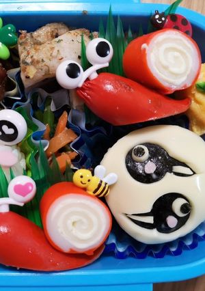キャラ弁 梅雨のお弁当 かたつむり-レシピのメイン写真
