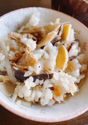 おばあちゃんの味！絶品五目ご飯-レシピのメイン写真
