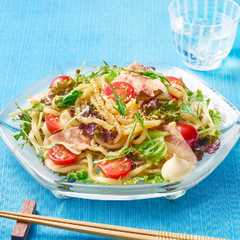 รูปของ 豚しゃぶのピリ辛サラダうどん