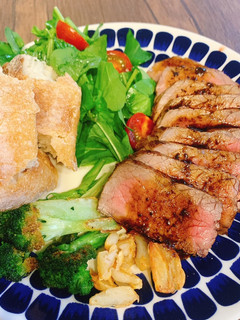 牛もも肉のステーキ-レシピのメイン写真