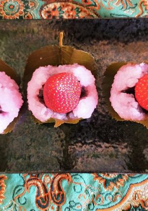 苺入り桜もち(チューリップ型)-レシピのメイン写真