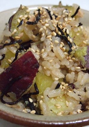 我家流さつまいもゴロッ☆秋の炊き込みご飯-レシピのメイン写真