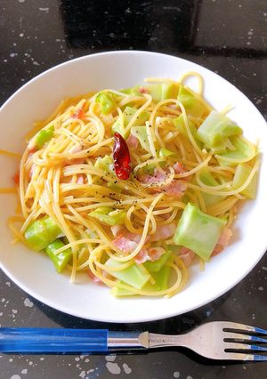 ブロッコリーの茎とベーコンのパスタ　-レシピのメイン写真