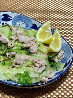 簡単!豚バラとレタスの塩レモン炒め-レシピのメイン写真