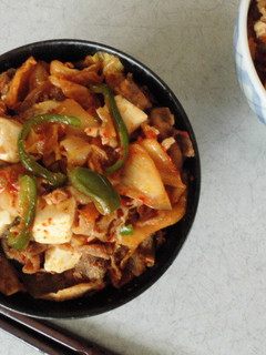 豆腐とピーマンの豚キムチ丼-レシピのメイン写真