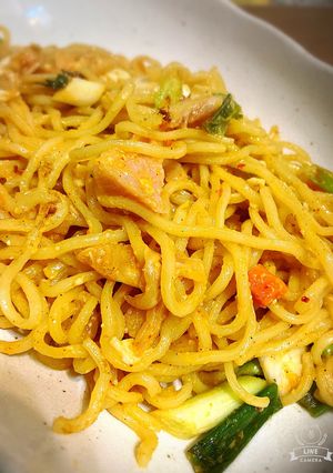 本技凄旨キムチで卵焼きそば-レシピのメイン写真