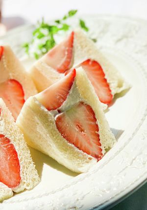 43℃ 自家製クリームチーズいちごサンド-レシピのメイン写真