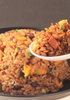 絶品♪街中華♪しっとり黒チャーハン-レシピのメイン写真