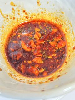 ピリッと旨辛🌶️🧄食べるラー油で餃子のタレ-レシピのメイン写真