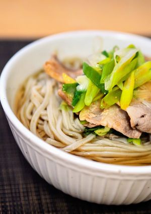 メイン食材3つ！柚子胡椒が効いた豚ねぎうどん-レシピのメイン写真