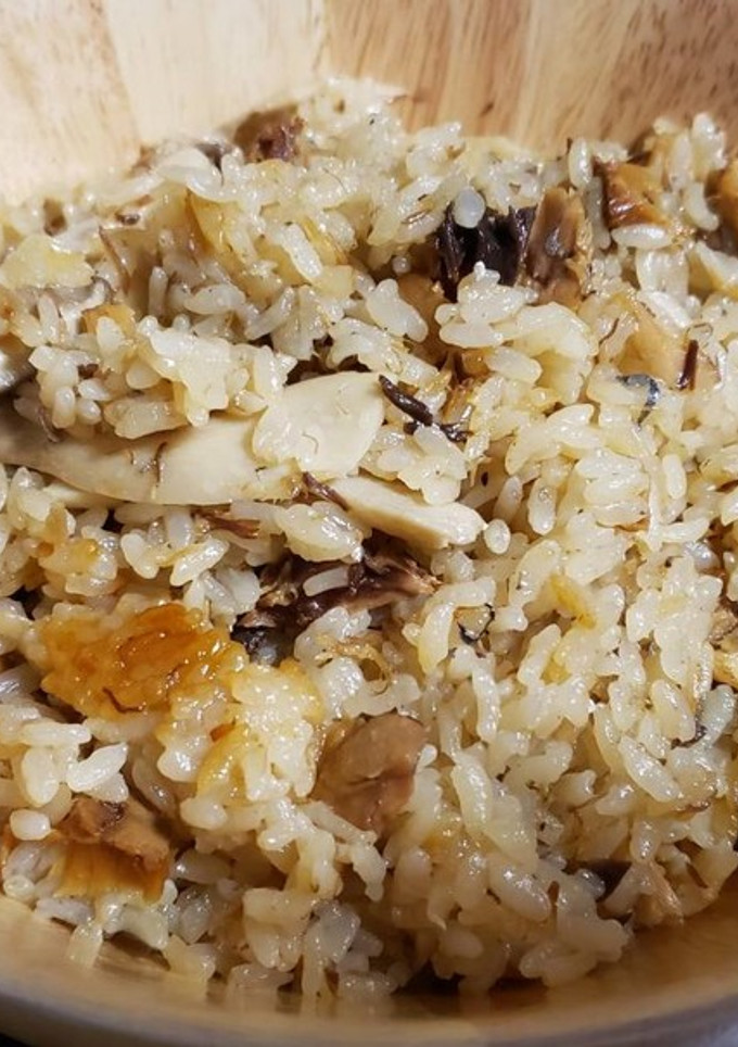 簡単！鯖缶ときのこの炊き込みご飯-レシピのメイン写真
