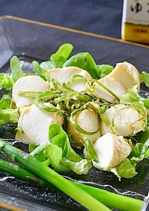 麺つゆ漬けモッツァレラチーズのサラダ♪-レシピのメイン写真