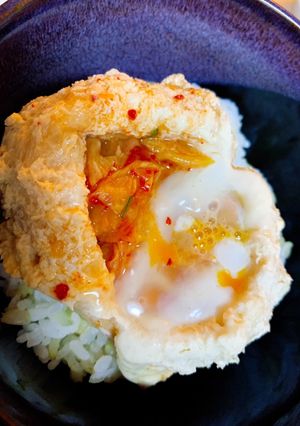 とろ〜り半熟卵とキムチの巾着煮-レシピのメイン写真