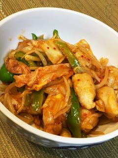 ご飯がすすむ!鶏胸肉ともやしのキムチ炒め-レシピのメイン写真