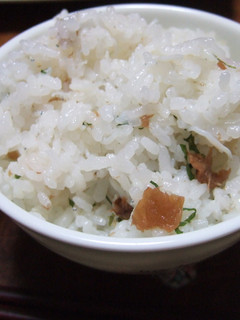 ふんわ~り香る梅ごじゃこご飯-レシピのメイン写真