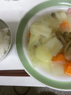 野菜スープ(食べすぎても体重が増えない)-レシピのメイン写真