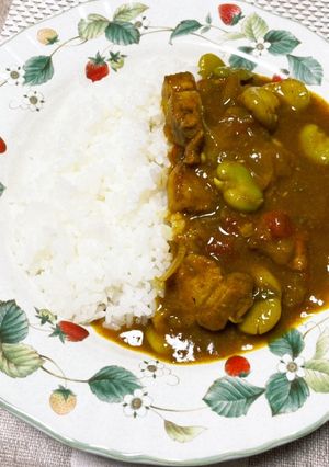 そら豆と豚バラ肉のカレー-レシピのメイン写真